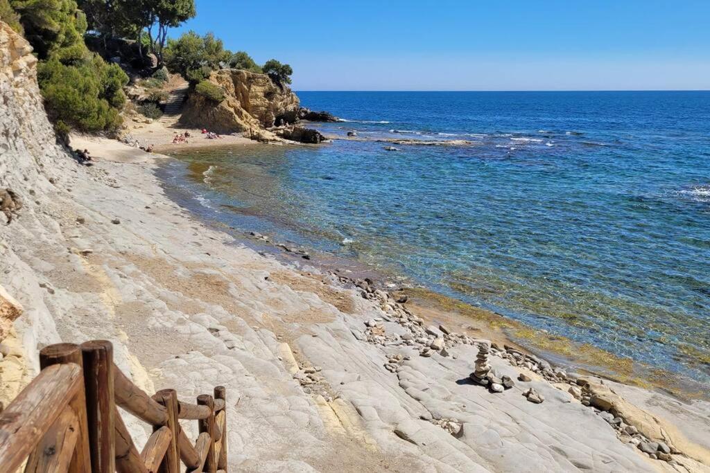 Casa Caledonia - Appartement Dans Villa Avec Jardin Arbore Et Piscine A 500 M De La Mer بينيسا المظهر الخارجي الصورة